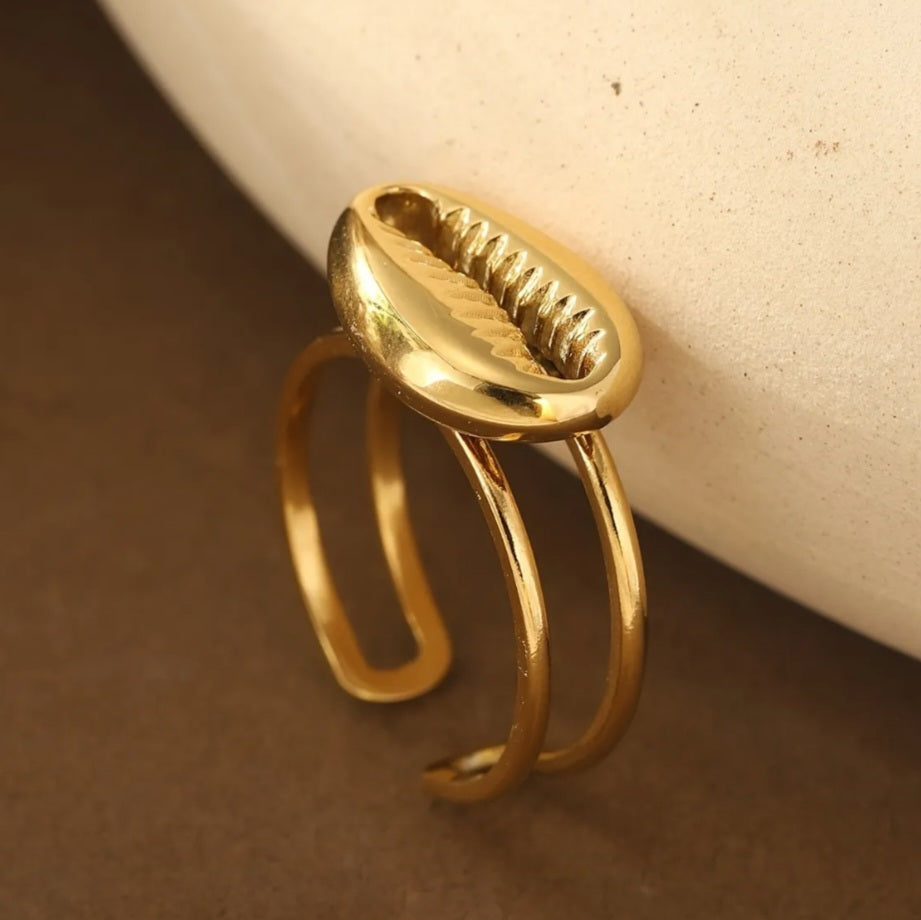 Cowrie Ring